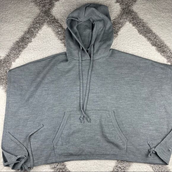 Lululemon All In A Day Hooded Poncho - Picture 3 of 5